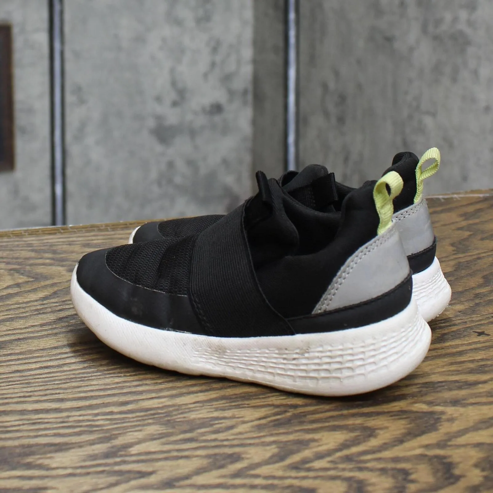 Cat & Jack Toddler Boys Slip-On Sneakers 86806843 Jet Black 9T