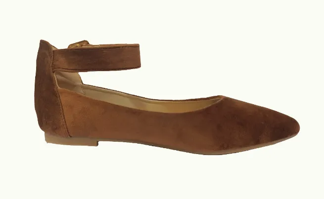 Flat buckle shoes