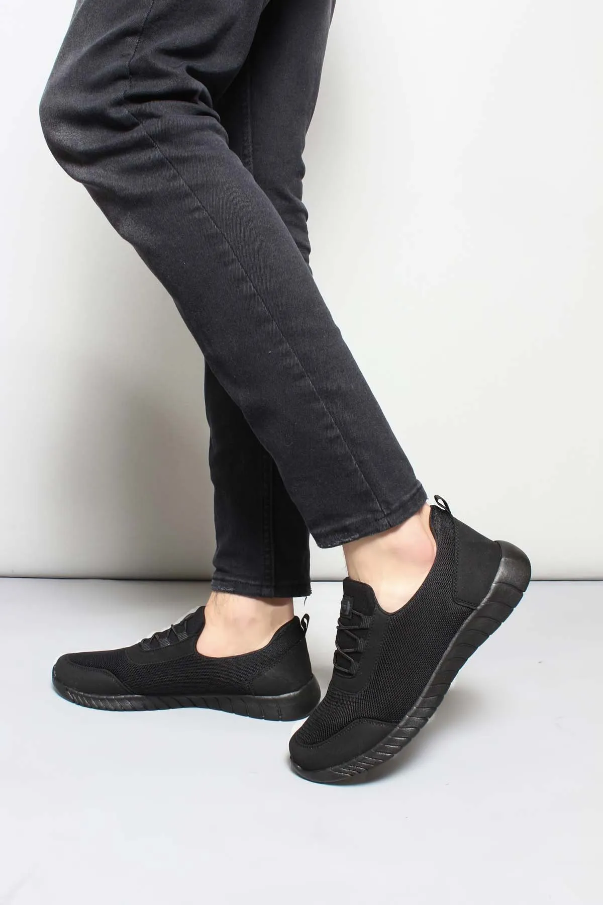 FST Men's Walking Shoes 869XA576 Black - Hurst