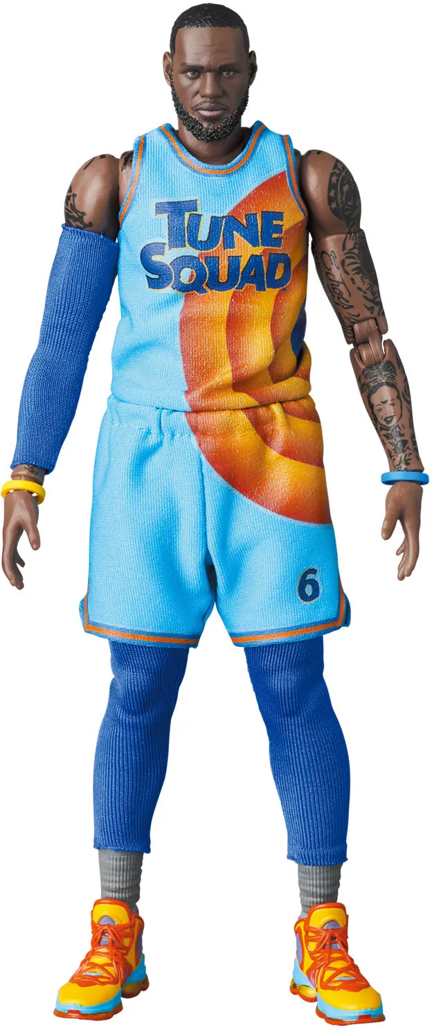 MAFEX - LeBron James - SPACE JAM: A NEW LEGACY Figure