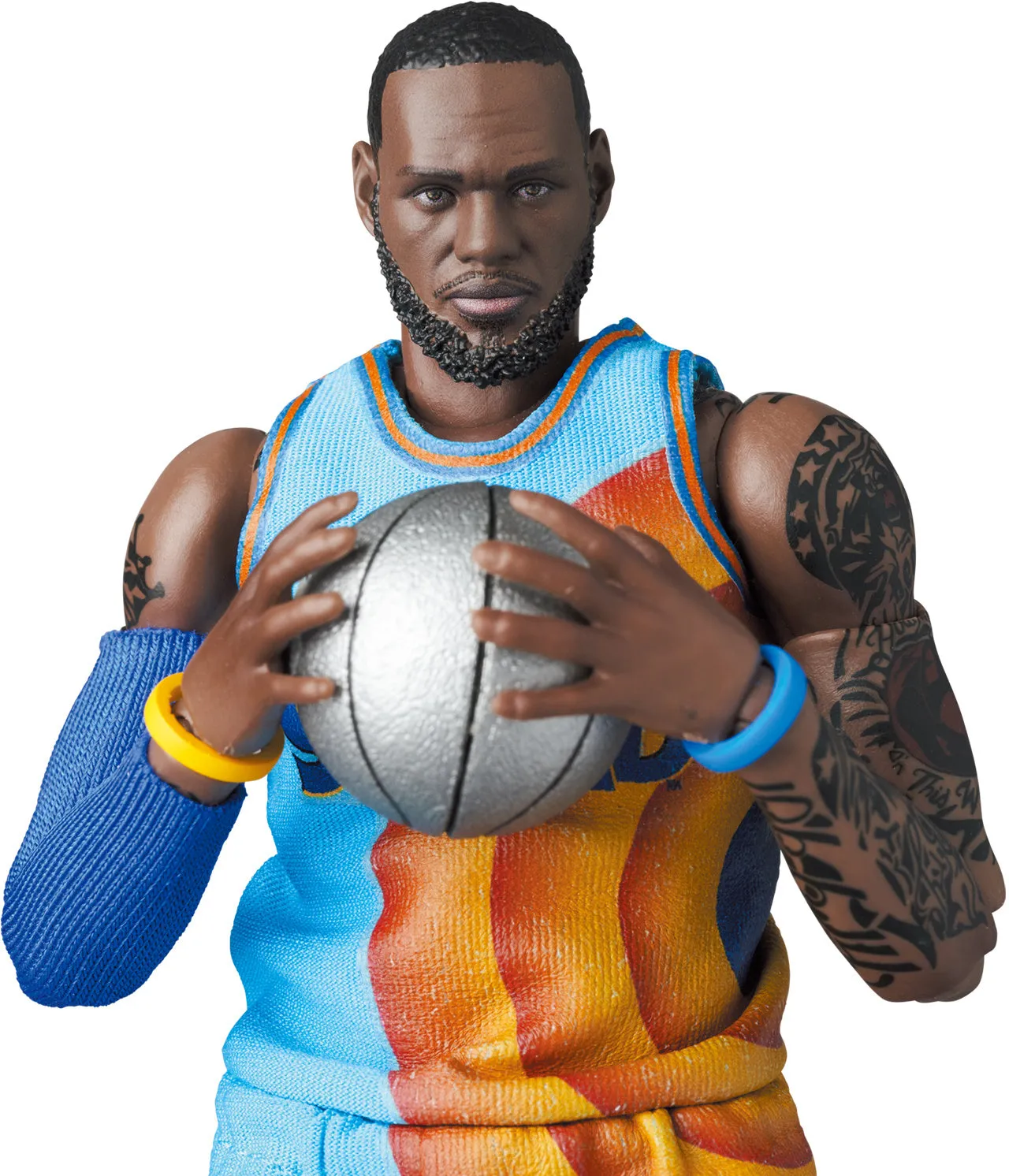 MAFEX - LeBron James - SPACE JAM: A NEW LEGACY Figure