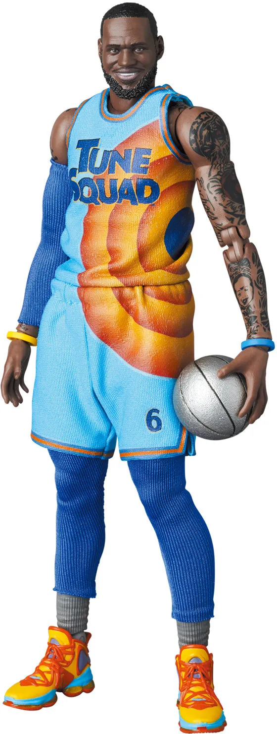 MAFEX - LeBron James - SPACE JAM: A NEW LEGACY Figure