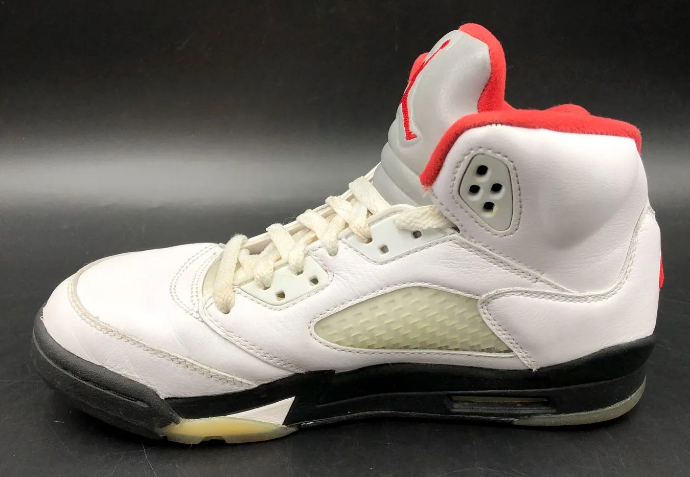 Nike Air Jordan 5 Retro GS 2020 'Fire Red' & White/Black Sneakers - Sz 6Y ( COA)