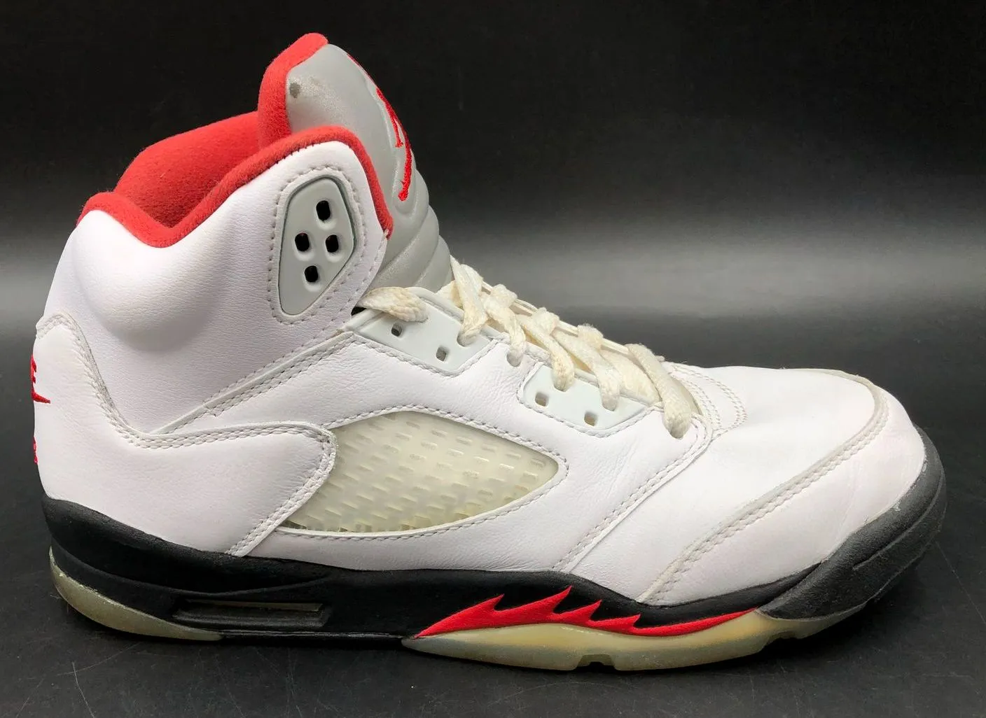 Nike Air Jordan 5 Retro GS 2020 'Fire Red' & White/Black Sneakers - Sz 6Y ( COA)