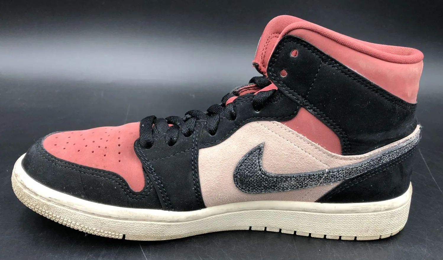 Nike Jordan 1 Mid 'Canyon Rust' Women's Black/Red/Pink Sneakers - Sz 7.5 ( COA)