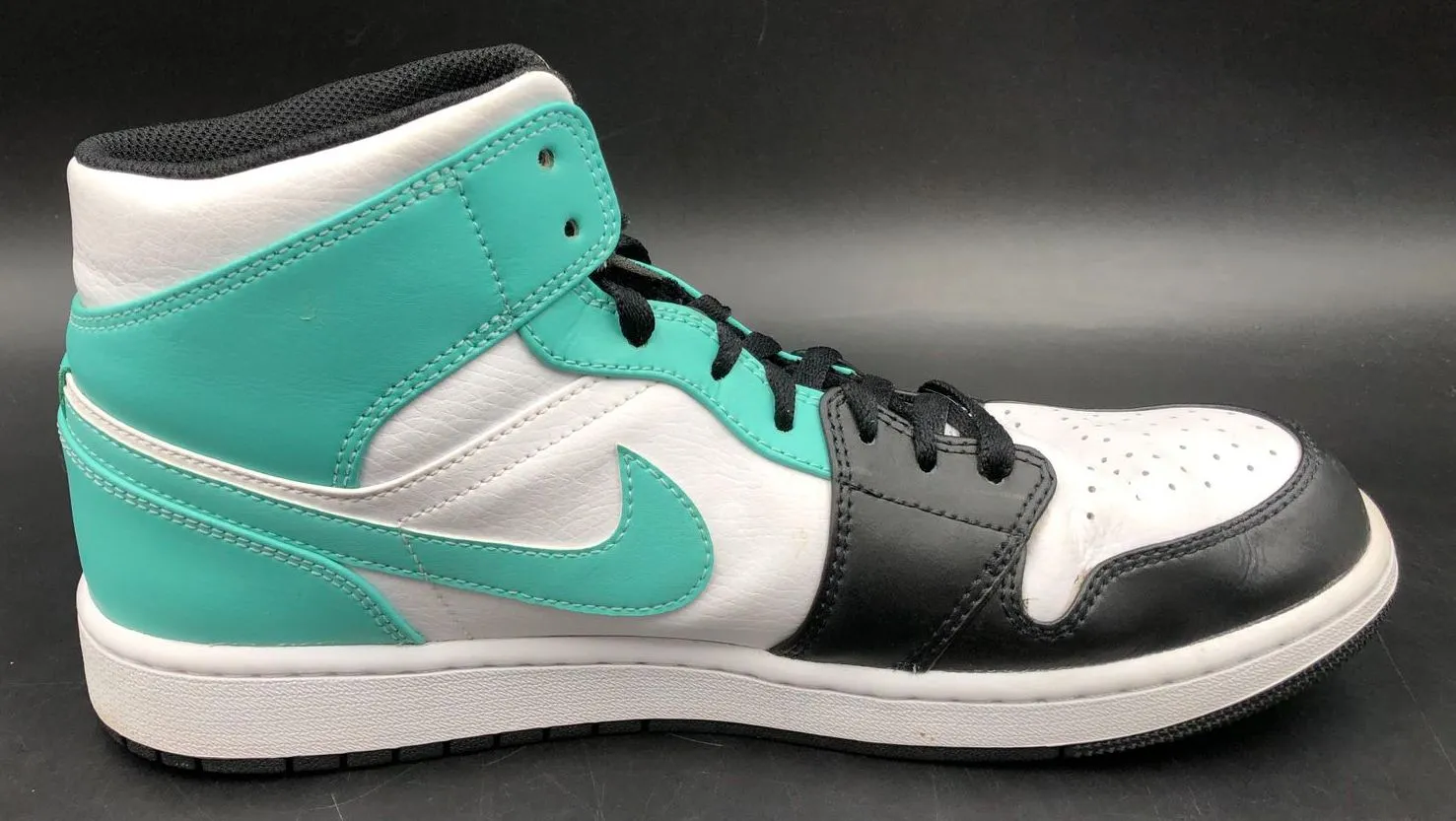 Nike Jordan 1 Mid 'Trop. Twist' Men's White/Black/Teal Sneakers - Size 12 ( COA)