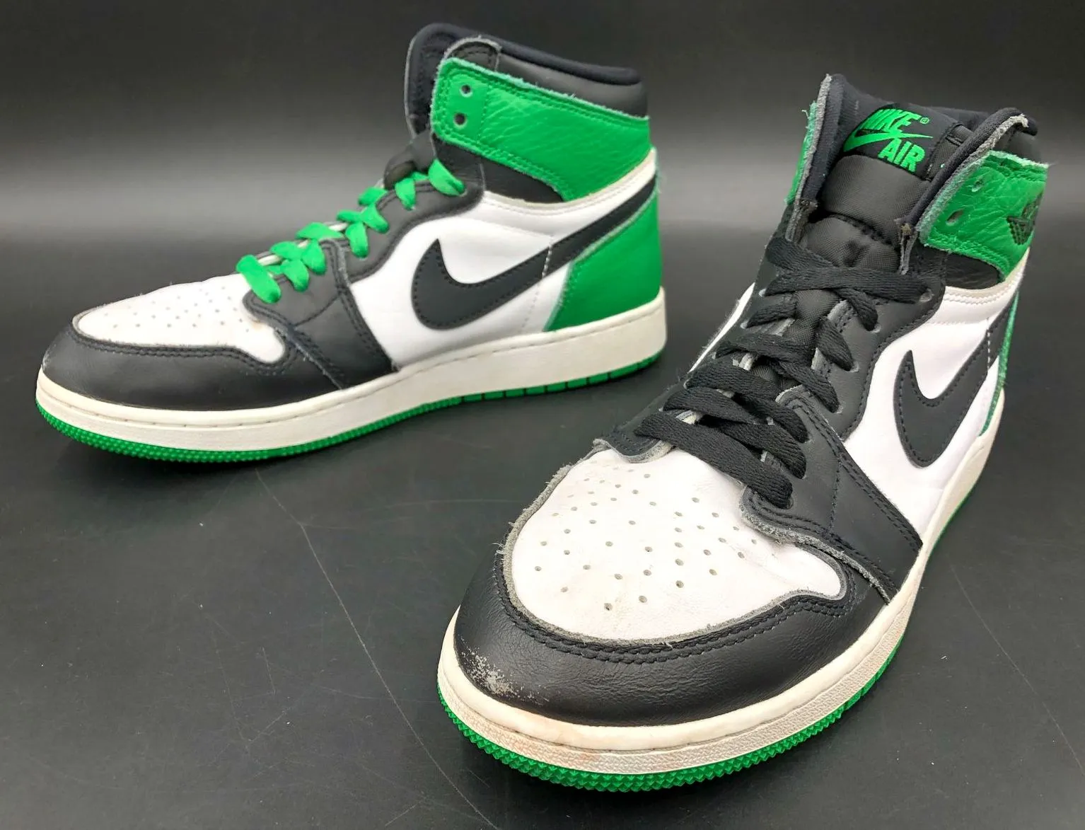Nike Jordan 1 Retro High OG GS 'Lucky Green' White/Black Sneakers - Sz 6Y ( COA)
