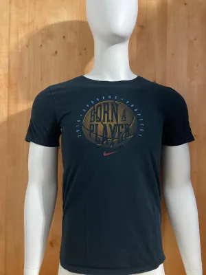 NIKE "BORN A PLAYER" 2016 SPOKANE HOOPFEST ATHLETIC CUT Graphic Print Adult The Nike Tee T-Shirt Tee Shirt S SM Small Black Shirt