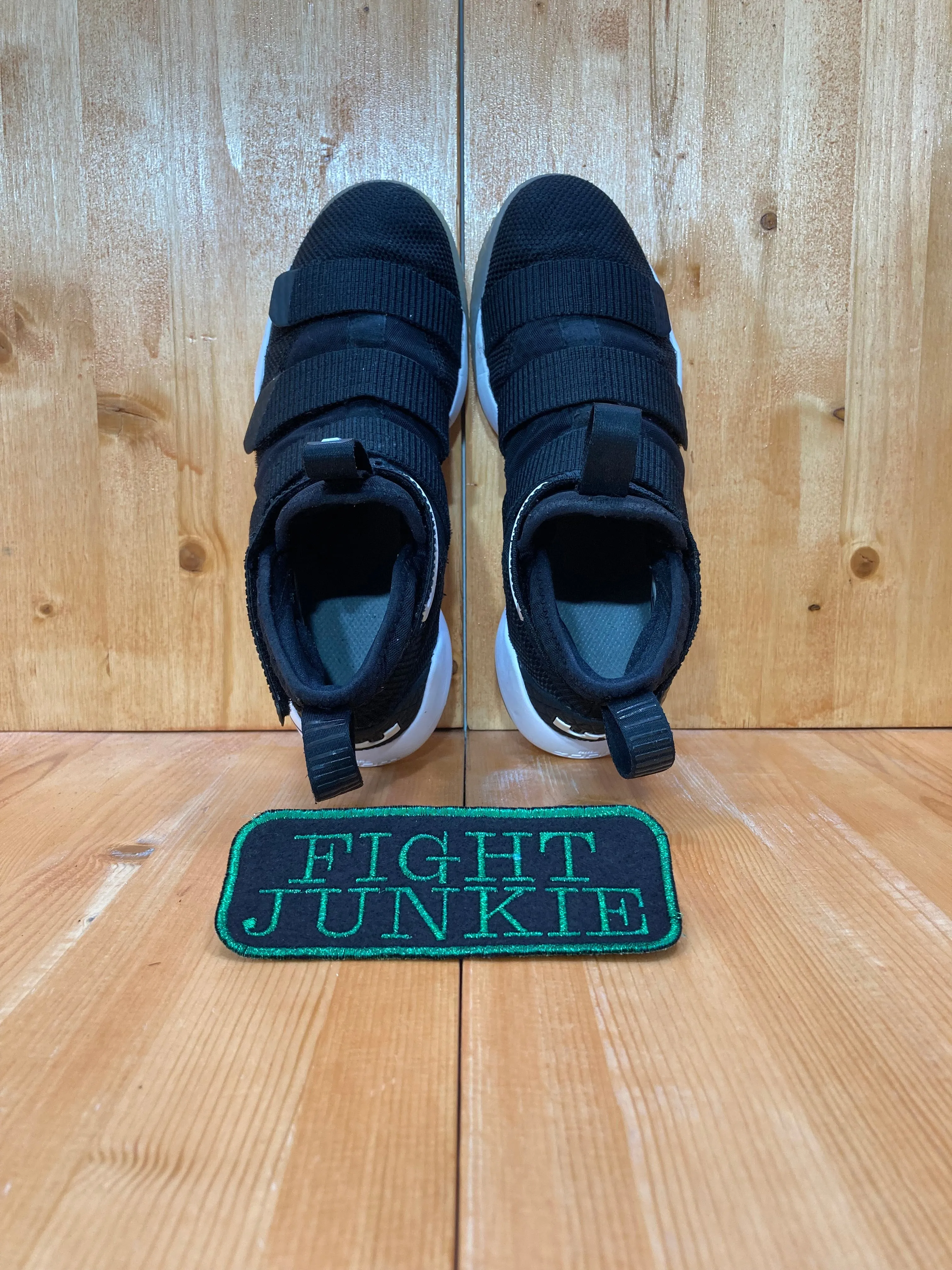 NIKE ZOOM LEBRON JAMES SOLDIER 11 Men Size 8.5 Basketball Shoes Sneakers Black 943155-003