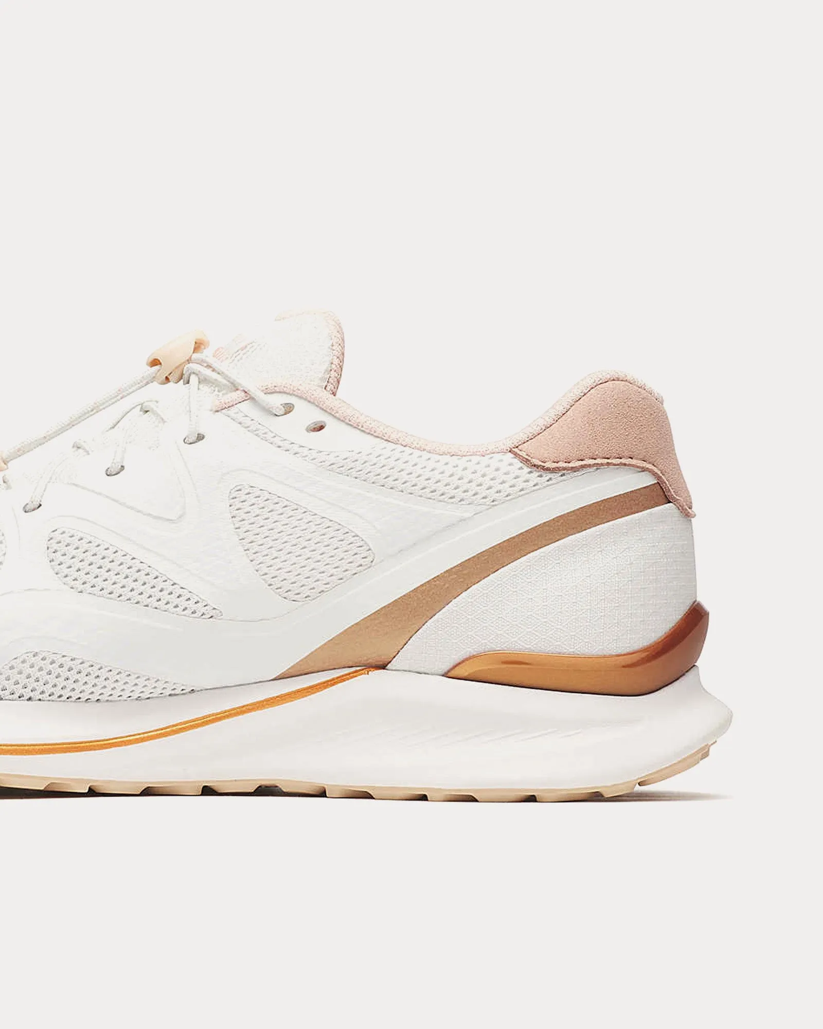Skyquest Trek White / Rose Gold Low Top Sneakers