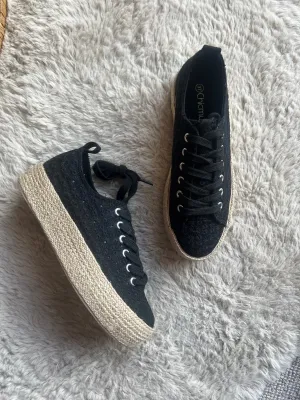 Wild Weave Canvas Trainer - Black